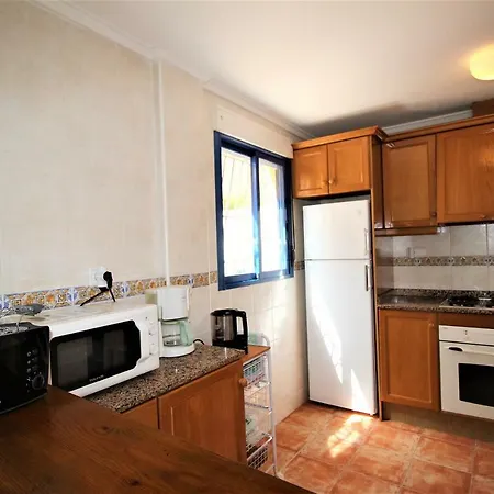 Best House Golden Zenia *