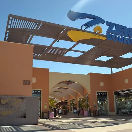 Сasa de vacaciones Best House Golden Zenia